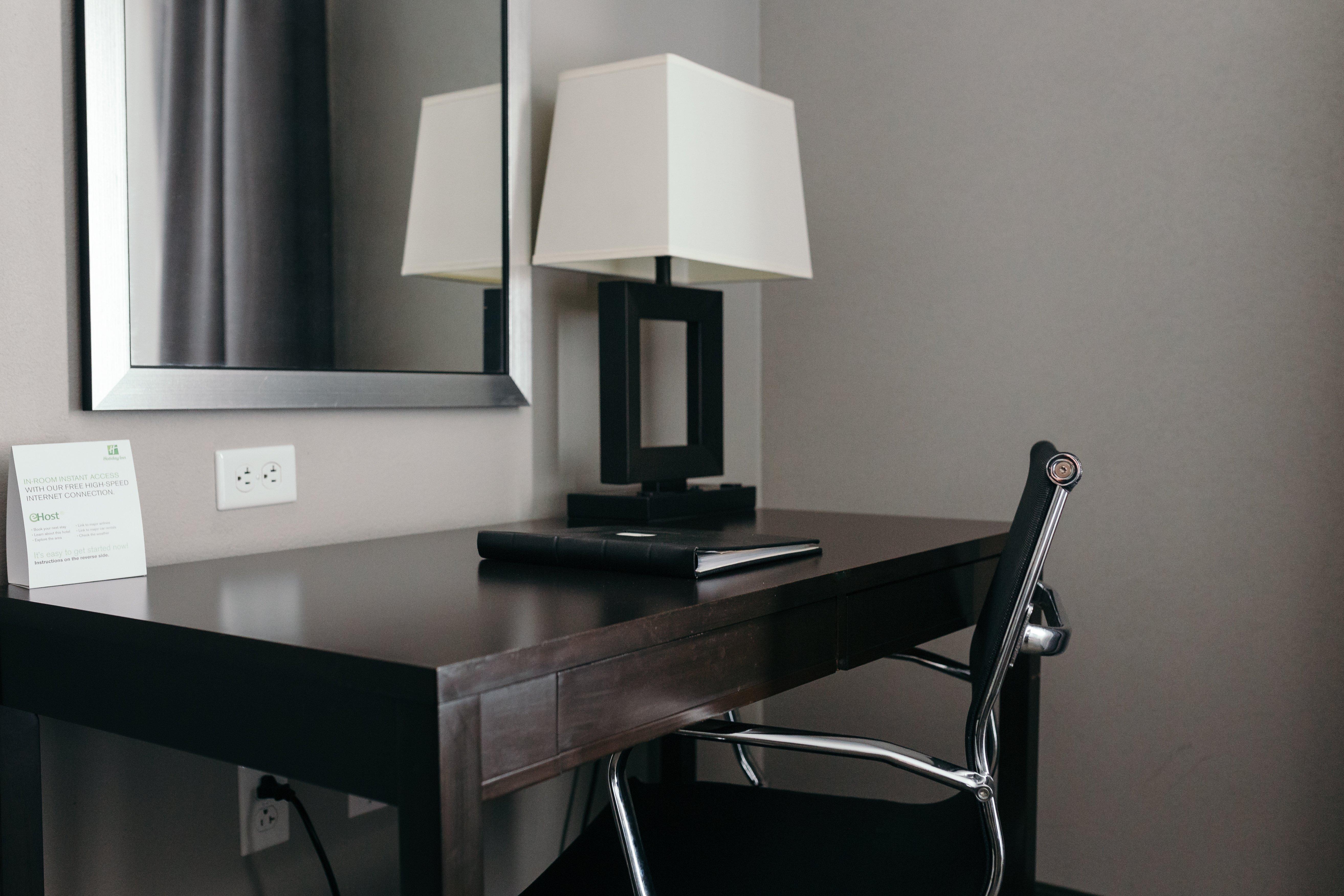 Holiday Inn And Suites East Peoria By Ihg Εξωτερικό φωτογραφία