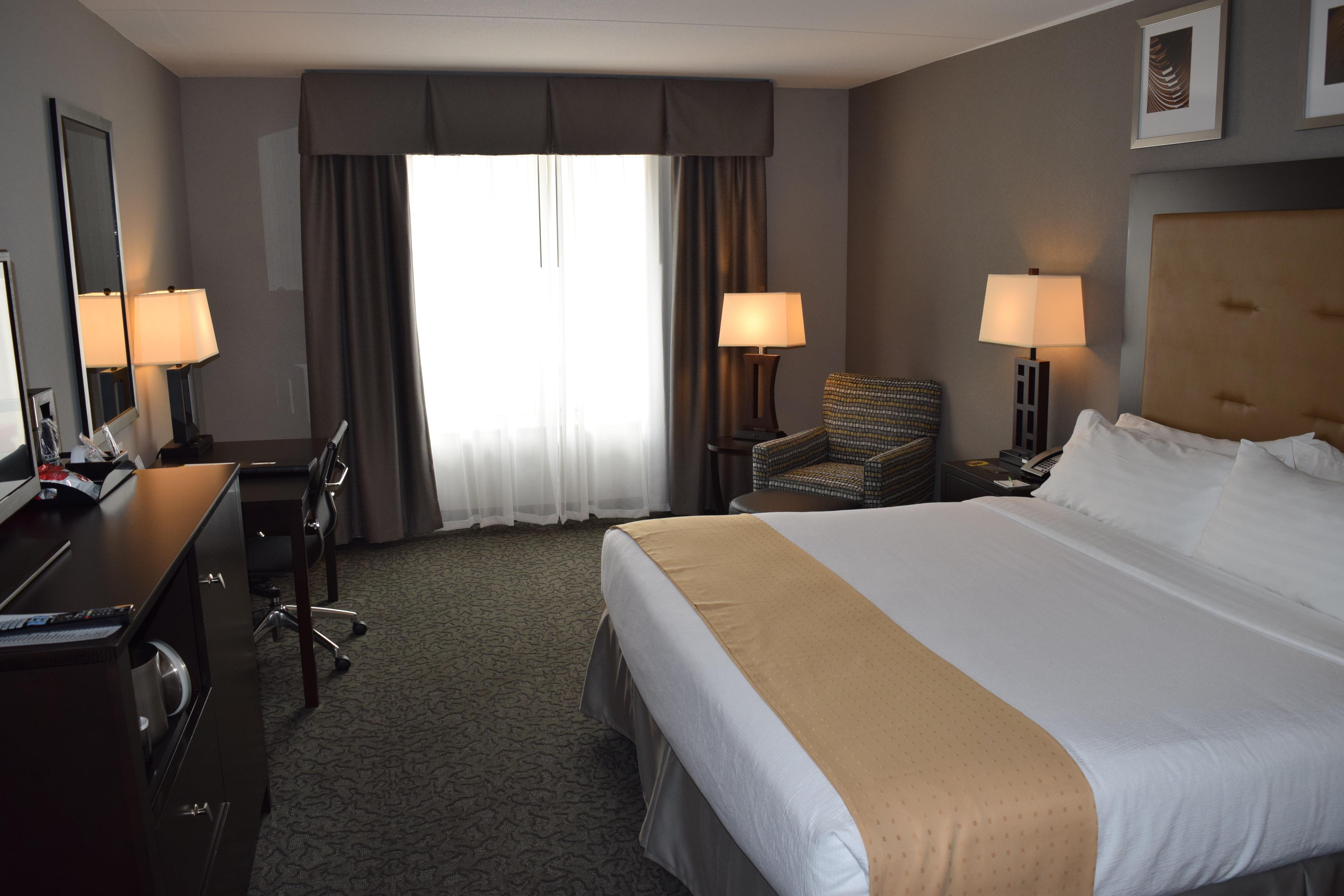 Holiday Inn And Suites East Peoria By Ihg Εξωτερικό φωτογραφία