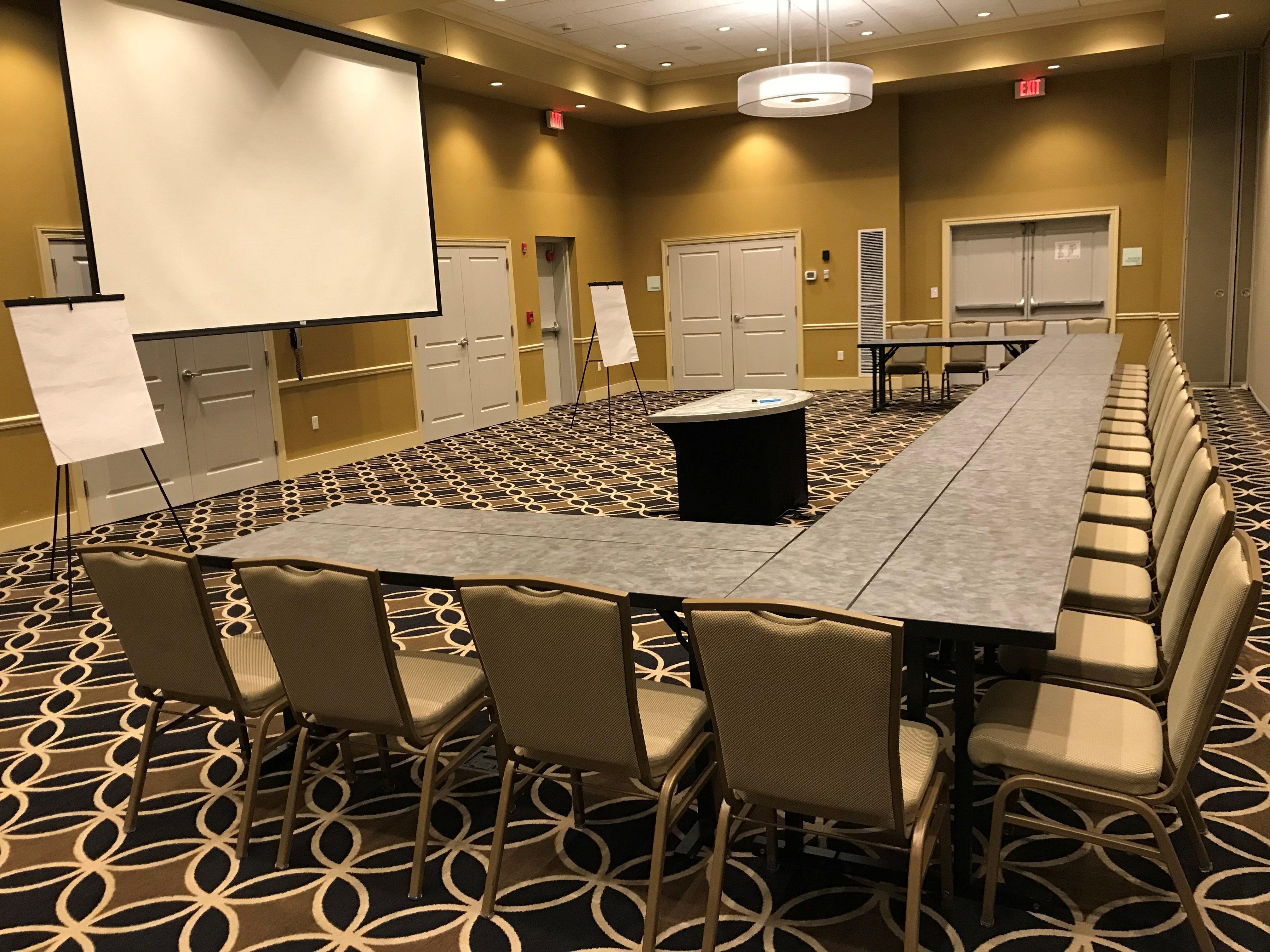 Holiday Inn And Suites East Peoria By Ihg Εξωτερικό φωτογραφία