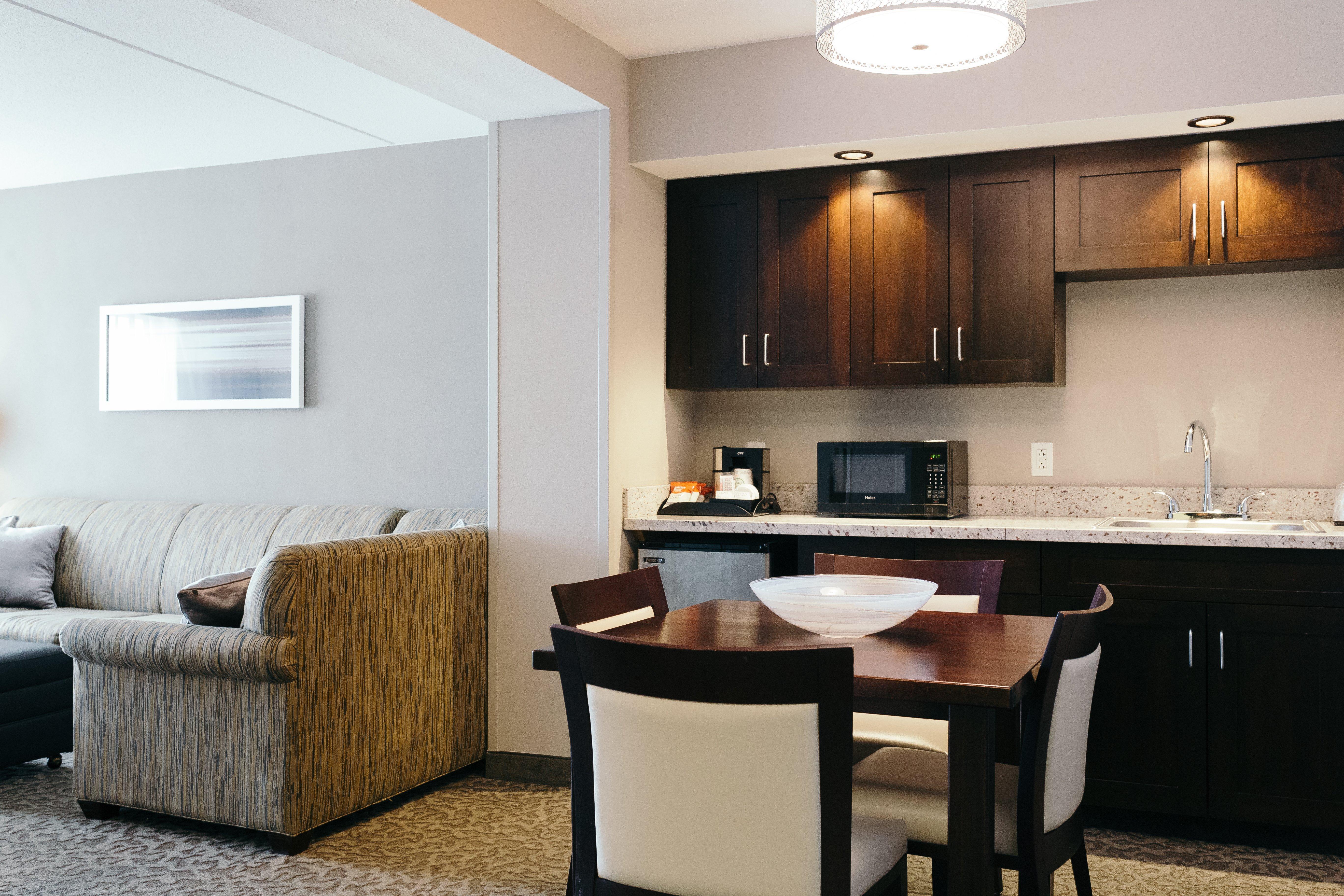 Holiday Inn And Suites East Peoria By Ihg Εξωτερικό φωτογραφία