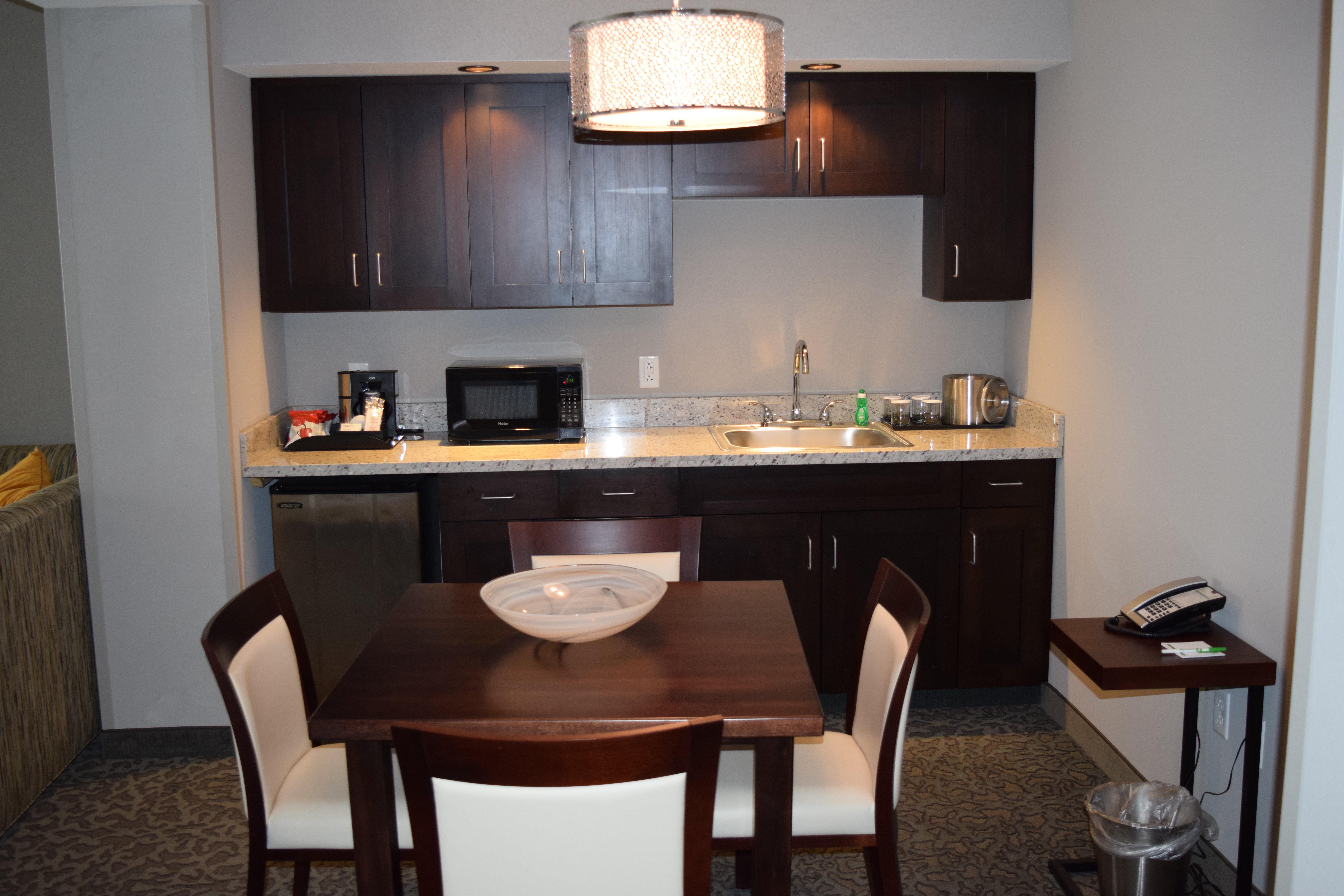 Holiday Inn And Suites East Peoria By Ihg Εξωτερικό φωτογραφία